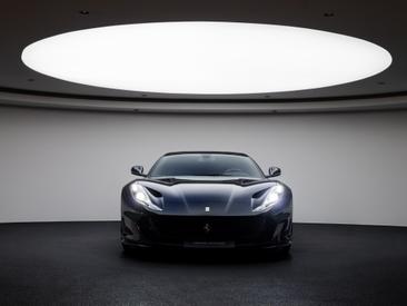 Ferrari 812 Superfast — photo 2