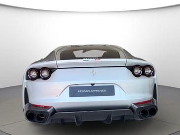 Ferrari 812 Superfast — photo 4