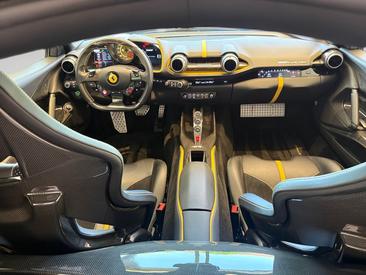 Ferrari 812 Superfast — photo 5