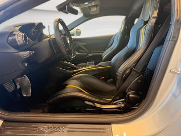 Ferrari 812 Superfast — photo 6