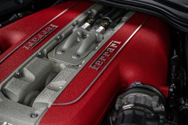 Ferrari 812 Superfast — photo 7