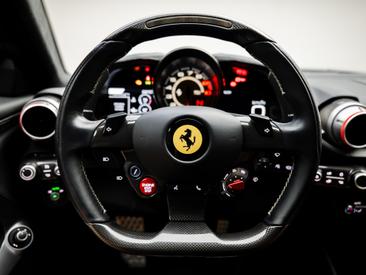 Ferrari 812 Superfast — photo 8