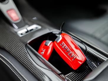 Ferrari 812 Superfast — photo 14