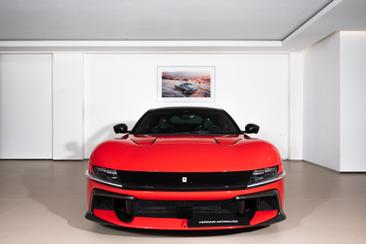 Ferrari 12 Cilindri — photo 2