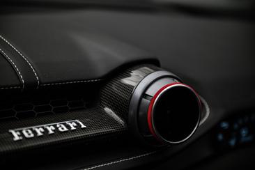 Ferrari 812 Superfast — photo 26