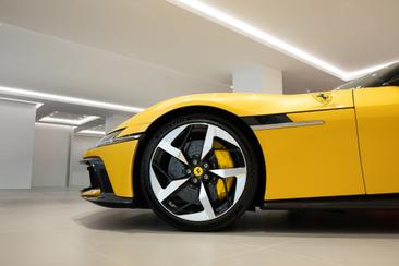 Ferrari 12 Cilindri — photo 9