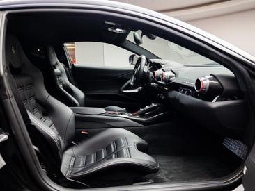 Ferrari 812 Superfast — photo 19