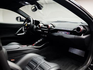 Ferrari 812 Superfast — photo 20