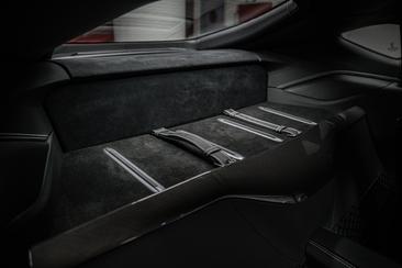 Ferrari 812 Superfast — photo 29