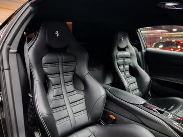 Ferrari 812 Superfast — photo 22