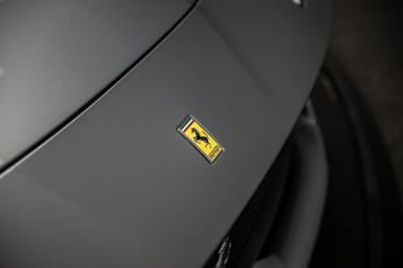 Ferrari 812 Superfast — photo 33