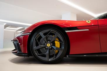 Ferrari 12 Cilindri — photo 9
