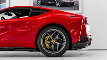 Ferrari 812 Superfast — photo 25