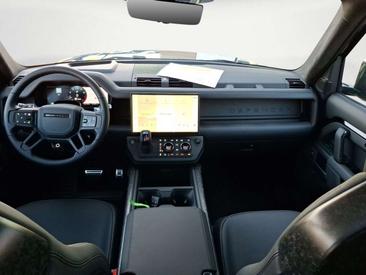 Land Rover Defender 110 P635 — photo 11