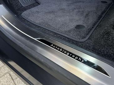 Land Rover Range Rover P550e — photo 12