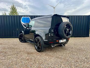 Land Rover Defender 90 V8 P425 — photo 2