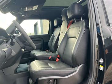 Land Rover Defender 90 V8 P425 — photo 4