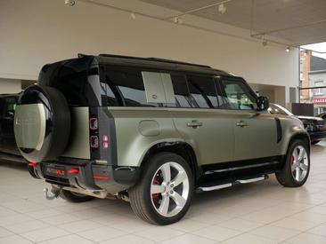 Land Rover Defender 110 P400e — photo 5