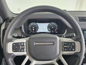 Land Rover Defender 110 P400e — photo 15