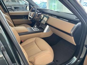 Land Rover Range Rover P460e — photo 8