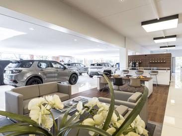 Land Rover Range Rover Sport P460e — photo 9