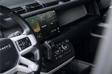 Land Rover Defender 110 D250 — photo 8
