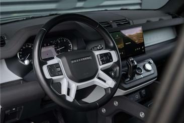 Land Rover Defender 110 D250 — photo 10