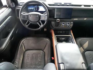 Land Rover Defender 110 P400e — photo 9