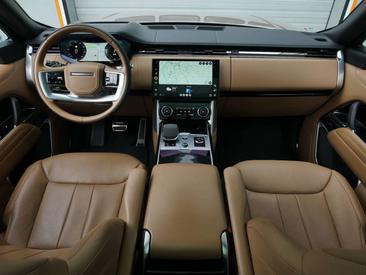 Land Rover Range Rover P510e — photo 8