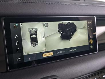 Land Rover Defender 110 P400e — photo 22