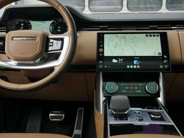 Land Rover Range Rover P510e — photo 9