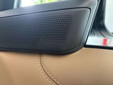 Land Rover Range Rover P460e — photo 17
