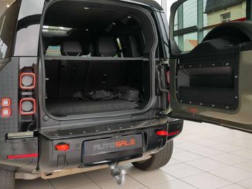 Land Rover Defender 110 P400e — photo 14