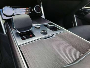 Land Rover Range Rover D350 — photo 11
