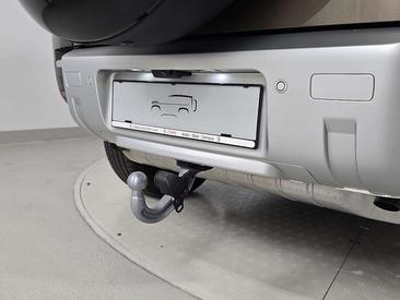 Land Rover Defender 110 P400e — photo 32
