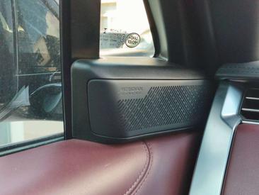 Land Rover Range Rover D350 — photo 10