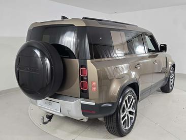 Land Rover Defender 110 P400e — photo 33