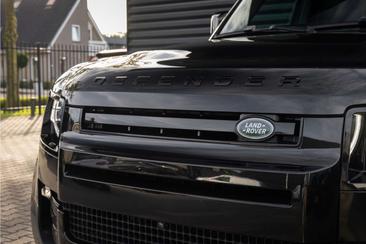 Land Rover Defender 110 D250 — photo 26