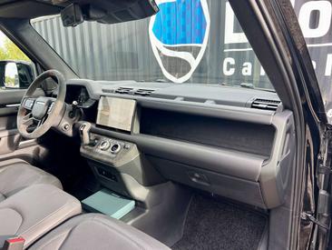Land Rover Defender 90 V8 P425 — photo 28