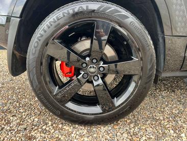Land Rover Defender 90 V8 P425 — photo 33
