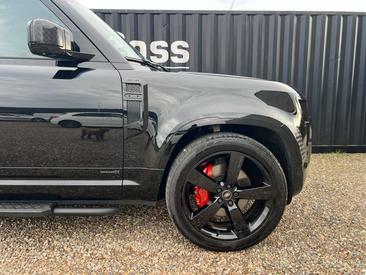 Land Rover Defender 90 V8 P425 — photo 34