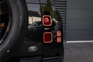 Land Rover Defender 110 D250 — photo 38