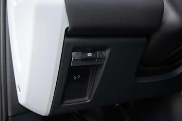 Land Rover Defender 110 D250 — photo 41
