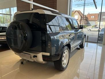 Land Rover Defender D250 — photo 15