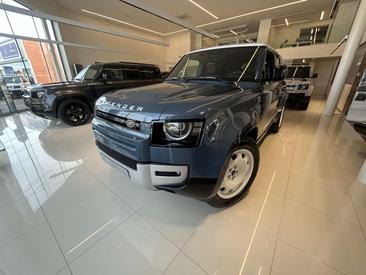 Land Rover Defender D250 — photo 25