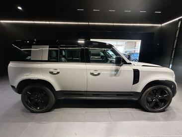 Land Rover Defender D350 — photo 11