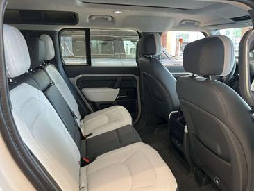 Land Rover Defender D350 — photo 16