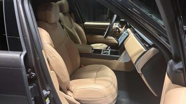 Land Rover Range Rover P460e — photo 3