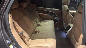 Land Rover Range Rover P460e — photo 5