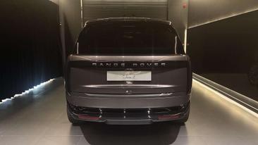 Land Rover Range Rover P460e — photo 7